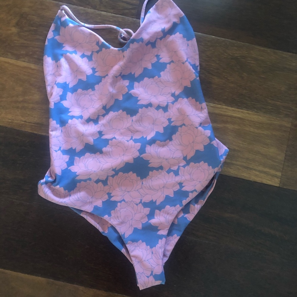 Benoa Padma One-Peice